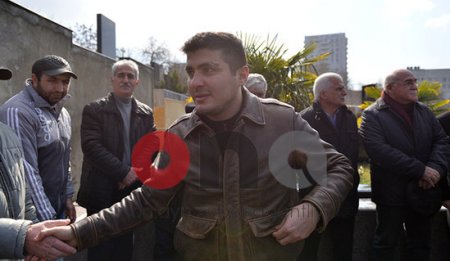 Mehman Hüseynov azadlığa buraxıldı - FOTOLAR