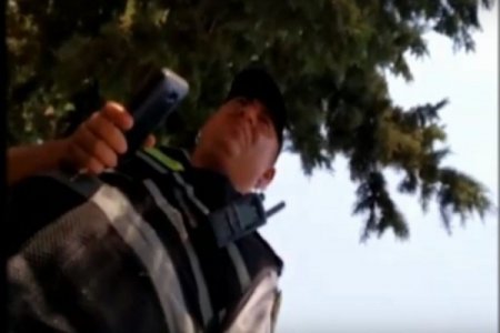 Piyadadan 10 manat rüşvət alan polislər - İŞDƏN ÇIXARILDI