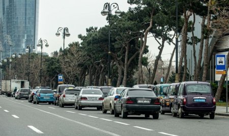 Azərbaycanda taksilərin “Avro-5” standartına uyğunluğu ilə bağlı tələb qüvvəyə minib