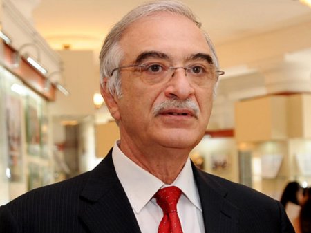 Polad Bülbüloğlu səlahiyyətlərinin icrasını DAYANDIRDI